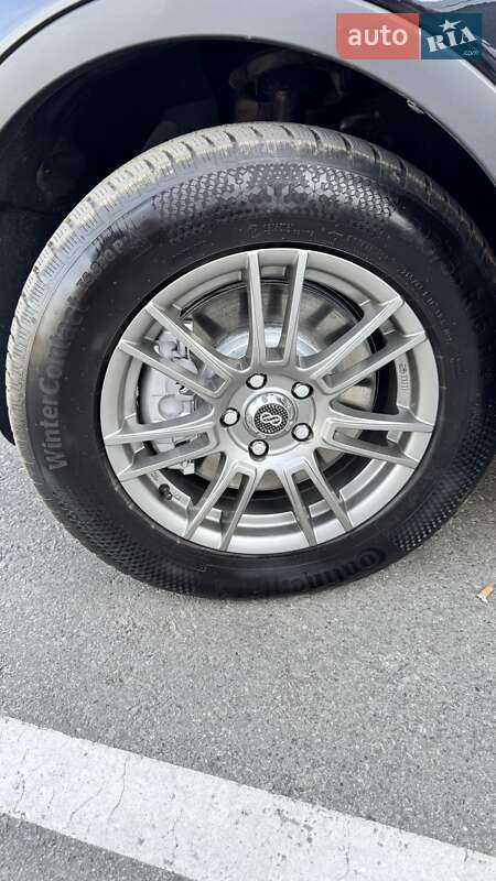 Внедорожник / Кроссовер Ford Kuga 2014 в Тернополе