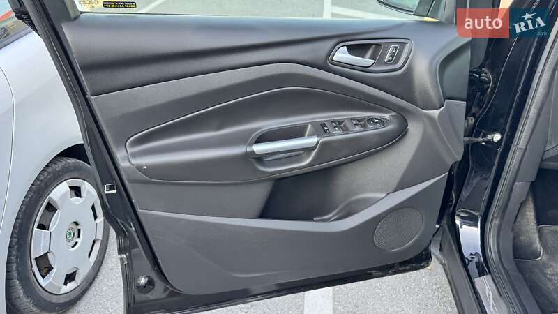 Внедорожник / Кроссовер Ford Kuga 2014 в Тернополе