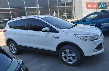 Внедорожник / Кроссовер Ford Kuga 2016 в Днепре