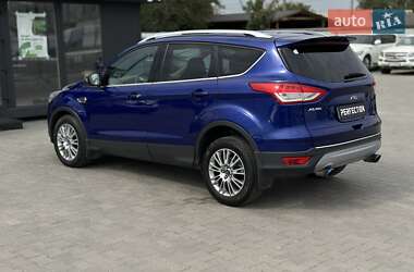 Внедорожник / Кроссовер Ford Kuga 2013 в 