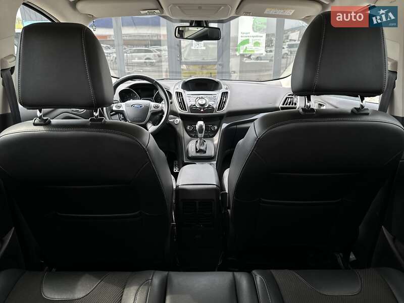 Позашляховик / Кросовер Ford Kuga 2013 в Чернівцях