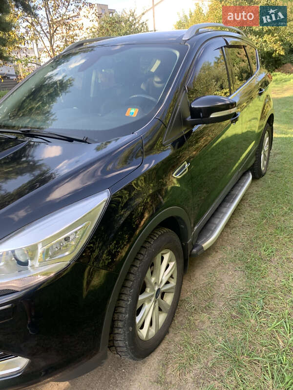 Внедорожник / Кроссовер Ford Kuga 2015 в Львове фото 2 Внедорожник / Кроссовер Ford Kuga 2015 в Львове