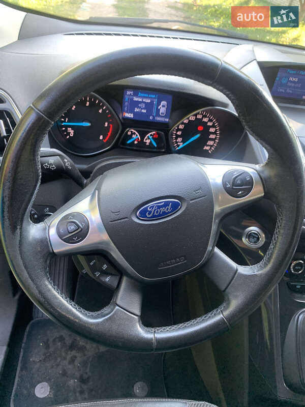 Внедорожник / Кроссовер Ford Kuga 2015 в Львове фото 7 Внедорожник / Кроссовер Ford Kuga 2015 в Львове