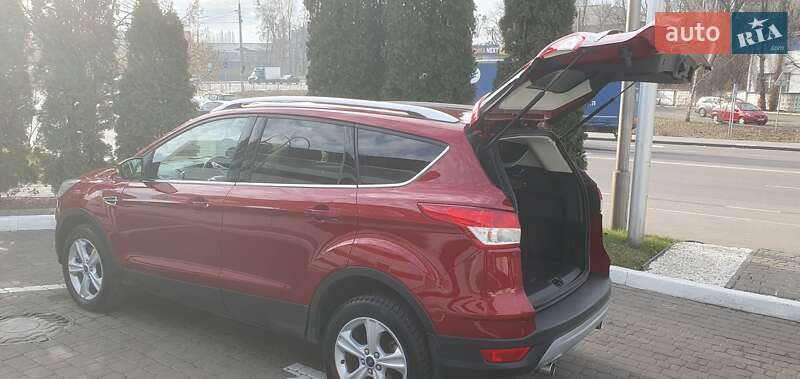 Внедорожник / Кроссовер Ford Kuga 2016 в 