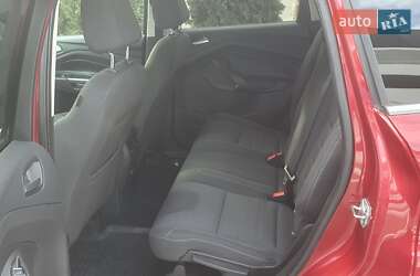 Внедорожник / Кроссовер Ford Kuga 2016 в 