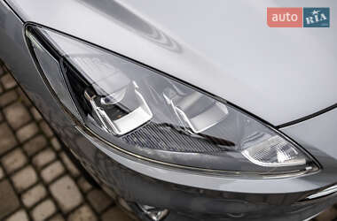 Внедорожник / Кроссовер Ford Kuga 2020 в 