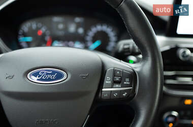 Внедорожник / Кроссовер Ford Kuga 2020 в 