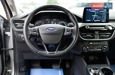Внедорожник / Кроссовер Ford Kuga 2020 в 