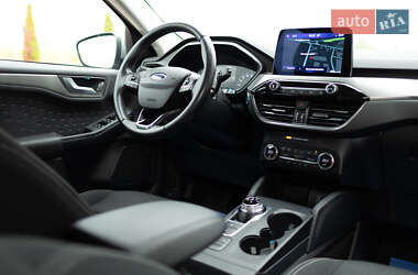 Внедорожник / Кроссовер Ford Kuga 2020 в 