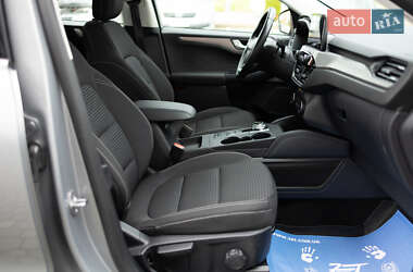 Внедорожник / Кроссовер Ford Kuga 2020 в 