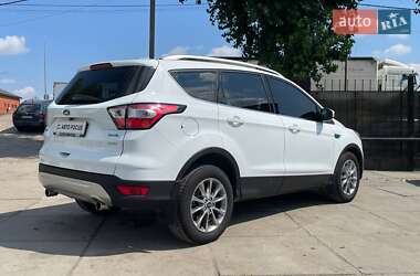 Внедорожник / Кроссовер Ford Kuga 2019 в 
