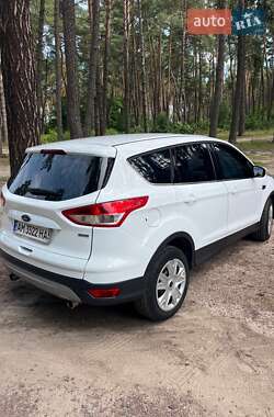 Внедорожник / Кроссовер Ford Kuga 2016 в 
