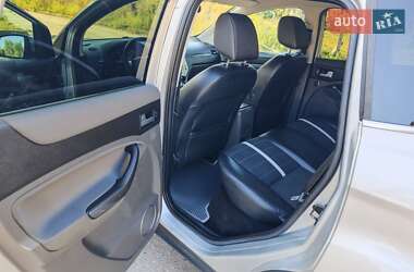 Внедорожник / Кроссовер Ford Kuga 2009 в 