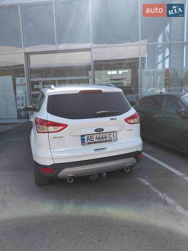 Внедорожник / Кроссовер Ford Kuga 2016 в Днепре фото 2 Внедорожник / Кроссовер Ford Kuga 2016 в Днепре