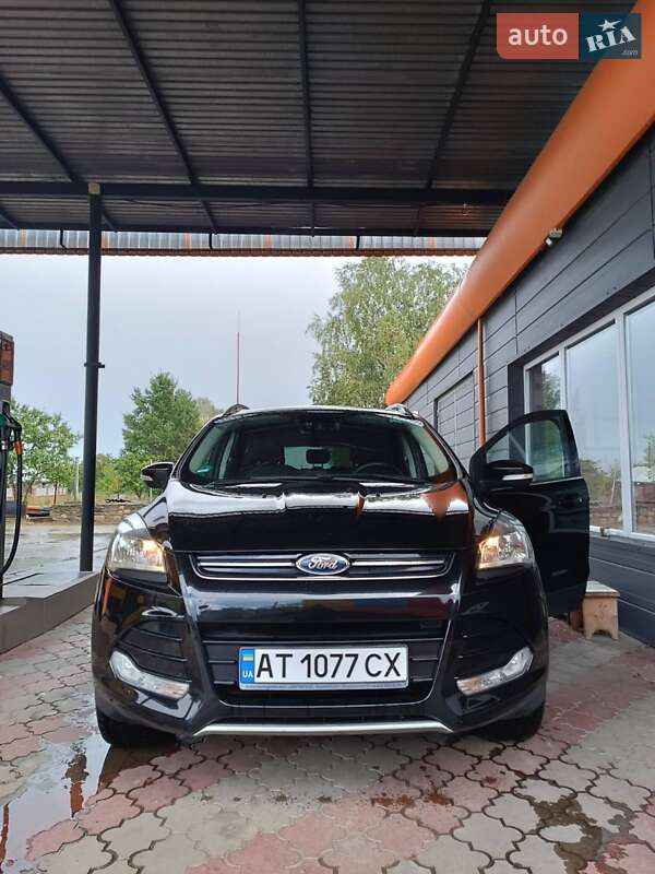 Позашляховик / Кросовер Ford Kuga 2015 в Косові