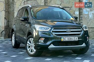 Внедорожник / Кроссовер Ford Kuga 2017 в 