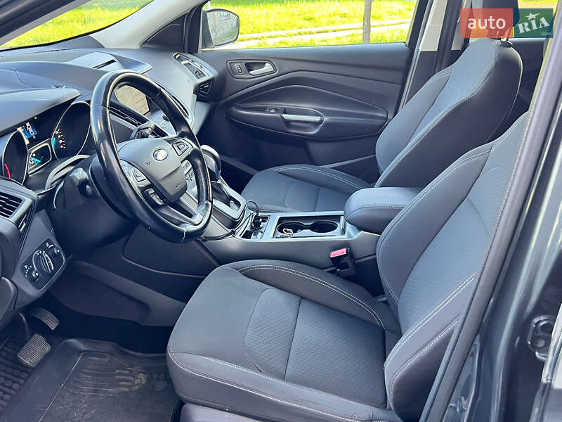 Внедорожник / Кроссовер Ford Kuga 2017 в Трускавце фото 34 Внедорожник / Кроссовер Ford Kuga 2017 в Трускавце