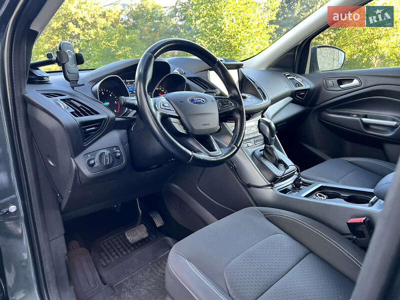Внедорожник / Кроссовер Ford Kuga 2017 в Трускавце фото 37 Внедорожник / Кроссовер Ford Kuga 2017 в Трускавце