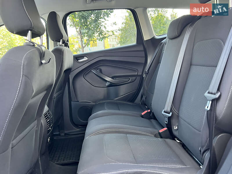 Внедорожник / Кроссовер Ford Kuga 2017 в Трускавце фото 42 Внедорожник / Кроссовер Ford Kuga 2017 в Трускавце