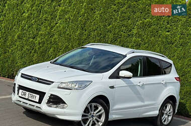 Внедорожник / Кроссовер Ford Kuga 2016 в 