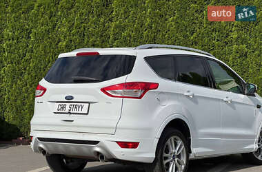 Внедорожник / Кроссовер Ford Kuga 2016 в 