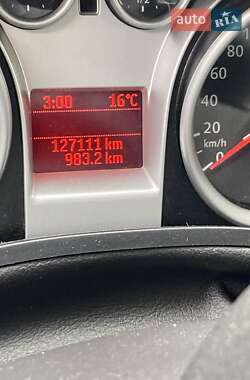Внедорожник / Кроссовер Ford Kuga 2011 в 