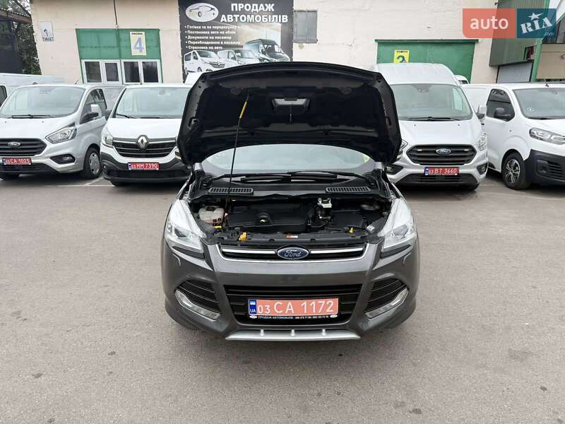 Внедорожник / Кроссовер Ford Kuga 2015 в Луцке