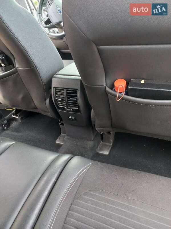 Позашляховик / Кросовер Ford Kuga 2019 в Києві