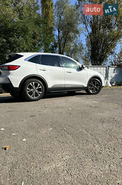 Внедорожник / Кроссовер Ford Kuga 2020 в 