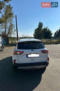 Внедорожник / Кроссовер Ford Kuga 2020 в 