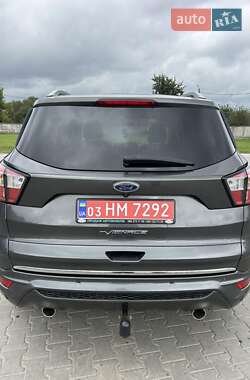 Внедорожник / Кроссовер Ford Kuga 2017 в 