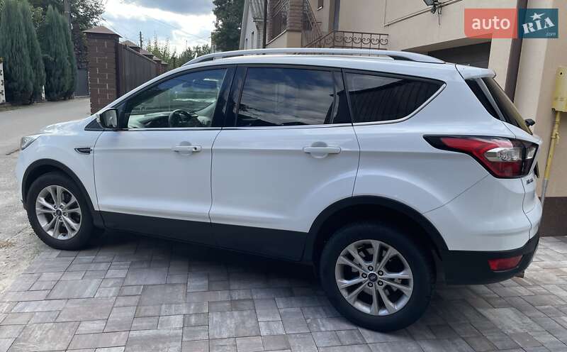 Внедорожник / Кроссовер Ford Kuga 2019 в Киеве фото 4 Внедорожник / Кроссовер Ford Kuga 2019 в Киеве