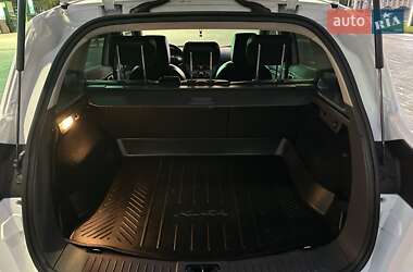 Внедорожник / Кроссовер Ford Kuga 2010 в 