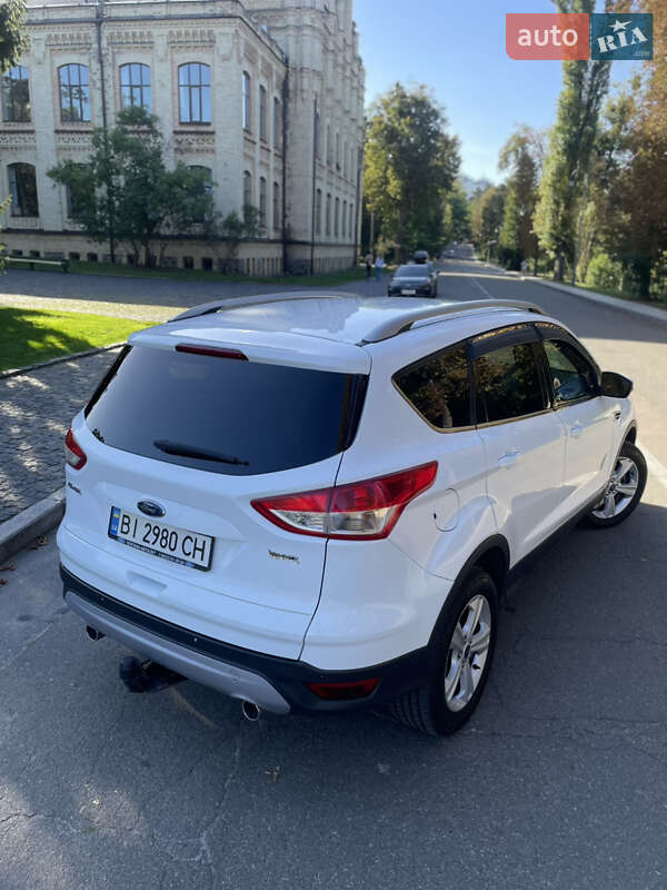Внедорожник / Кроссовер Ford Kuga 2016 в Киеве