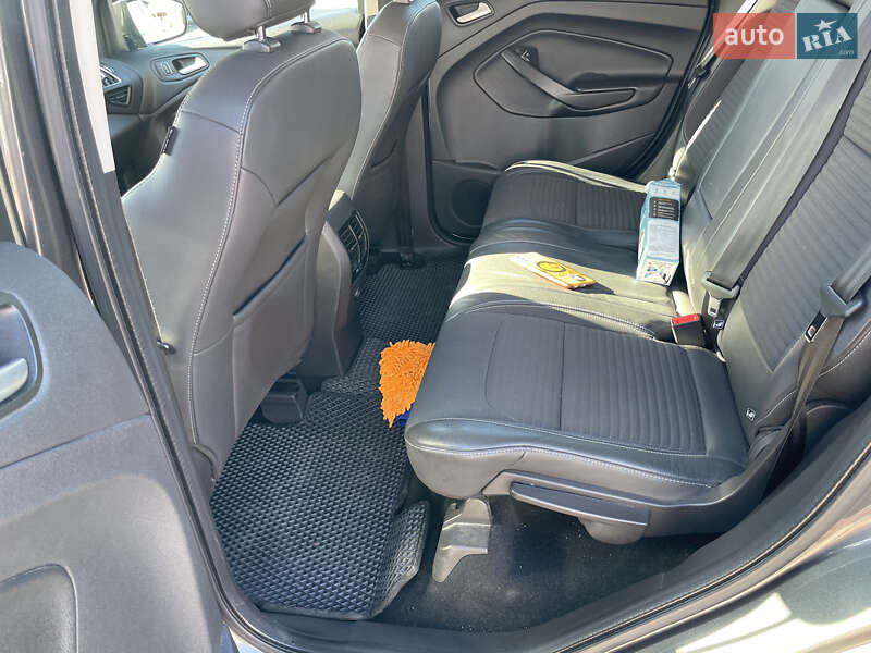 Позашляховик / Кросовер Ford Kuga 2019 в Шепетівці