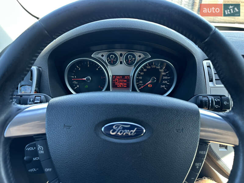 Внедорожник / Кроссовер Ford Kuga 2011 в Борисполе