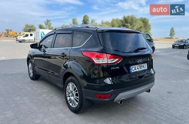 Внедорожник / Кроссовер Ford Kuga 2013 в 