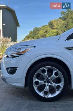 Внедорожник / Кроссовер Ford Kuga 2011 в 
