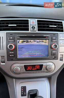 Внедорожник / Кроссовер Ford Kuga 2012 в 