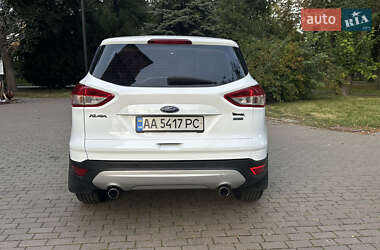Внедорожник / Кроссовер Ford Kuga 2016 в 