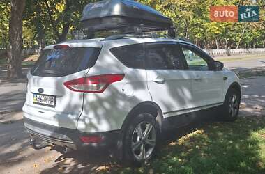 Внедорожник / Кроссовер Ford Kuga 2015 в 