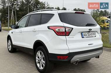 Внедорожник / Кроссовер Ford Kuga 2019 в 
