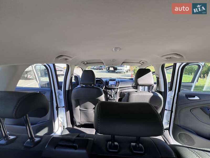 Внедорожник / Кроссовер Ford Kuga 2019 в Киеве