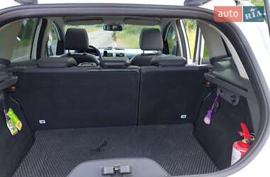 Внедорожник / Кроссовер Ford Kuga 2010 в 