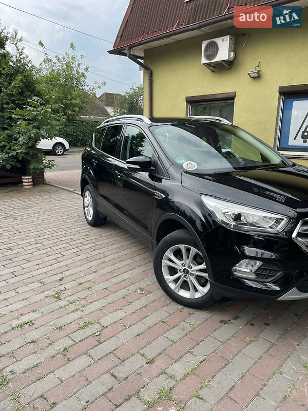 Внедорожник / Кроссовер Ford Kuga 2018 в Харькове