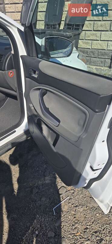 Позашляховик / Кросовер Ford Kuga 2010 в Луцьку
