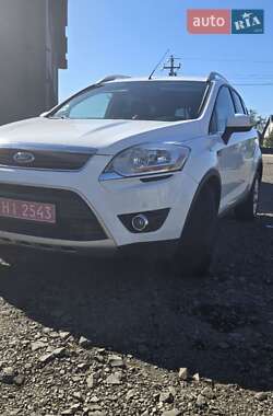 Внедорожник / Кроссовер Ford Kuga 2010 в 