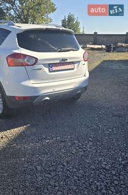 Внедорожник / Кроссовер Ford Kuga 2010 в 