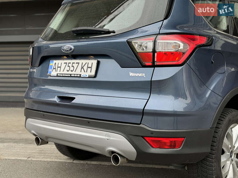 Внедорожник / Кроссовер Ford Kuga 2019 в Киеве