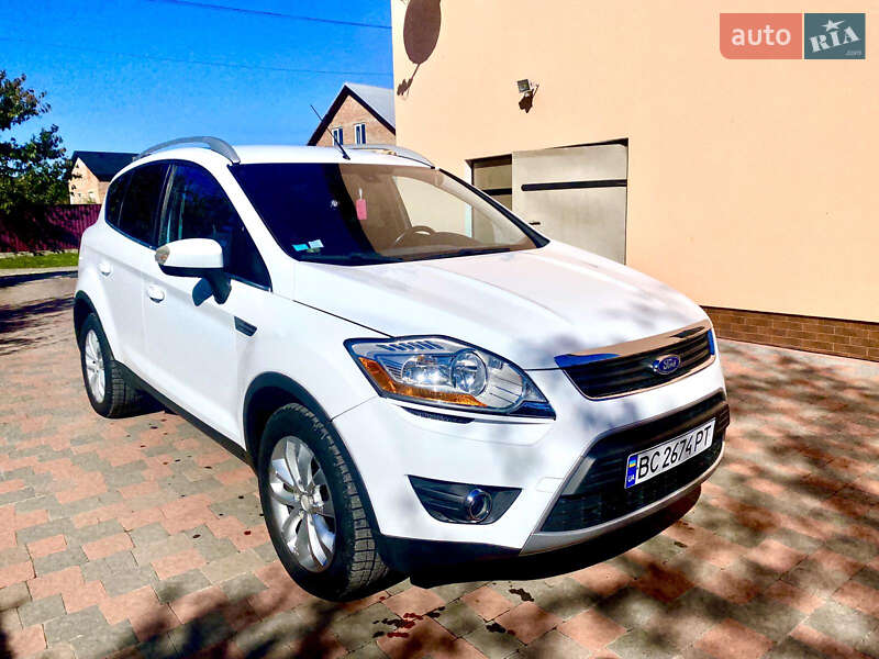 Внедорожник / Кроссовер Ford Kuga 2009 в Новом Роздоле